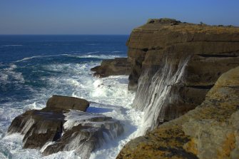 Culloo Rocks and St Brendans well (8)